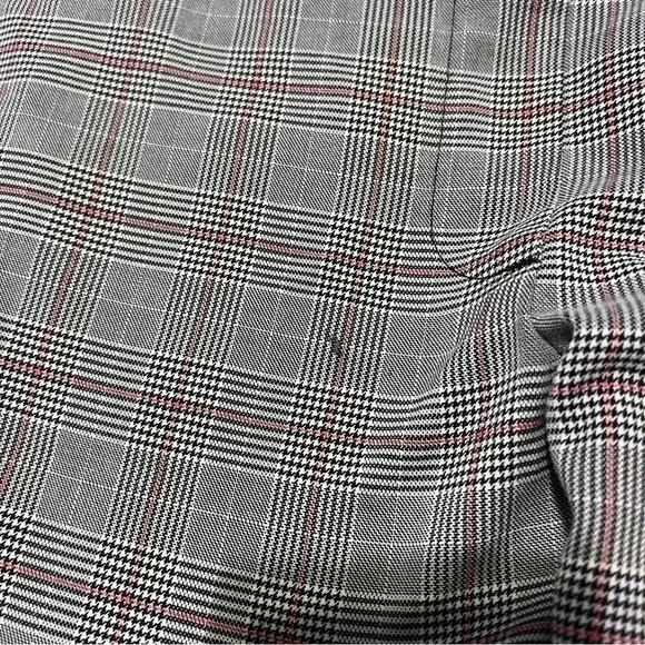 Nine West Plaid gray whit red women's ankle  pants size large - Picture 4 of 6
